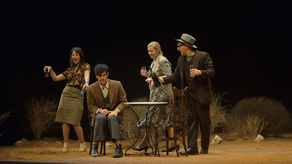 Fig. 6: <em>El viaje a ninguna parte</em>, de Fernando Fernán-Gómez (Teatro Valle-Inclán, 2014). Fotógrafo: David Ruano. (Fuente: Archivo CDAEM).