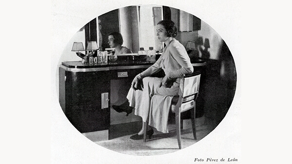 Fig. 1: Catalina Bárcena. Fotógrafo: Pérez de León. (Fuente: <em>Miradero</em>, n. 1 [1931], p. 39).