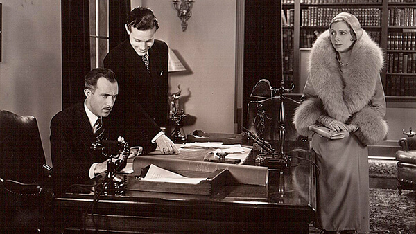 Fig. 16: Fotograma de la película <em>Mamá</em>, con Catalina Bárcena, dirigida por Benito Perojo en 1931.