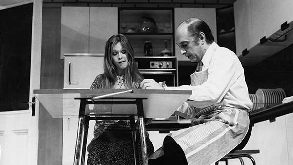 Fig. 25: Quédate a desayunar, de Ray Cooney y Gene Stone (Teatro Marquina, Madrid, 1973). Fotógrafo: Manuel Martínez Muñoz. (Archivo CDAEM).
