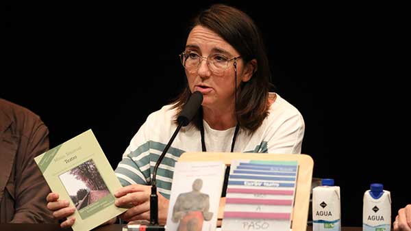 Fig. 6: Paula Serraller. Presentación de libros de Fundamentos-RESAD en el XXIII Salón Internacional del Libro Teatral. Teatro Valle-Inclán, 2022.