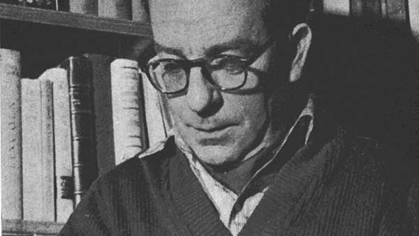 Fig. 3: Víctor Ruiz Iriarte. (Revista Teatro, n. 17, 1955).