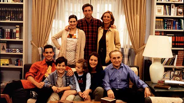 Fig. 8. Médico de familia. (Fuente: https://sales.mediaset.es/filmaciones/medico-de-familia/). 