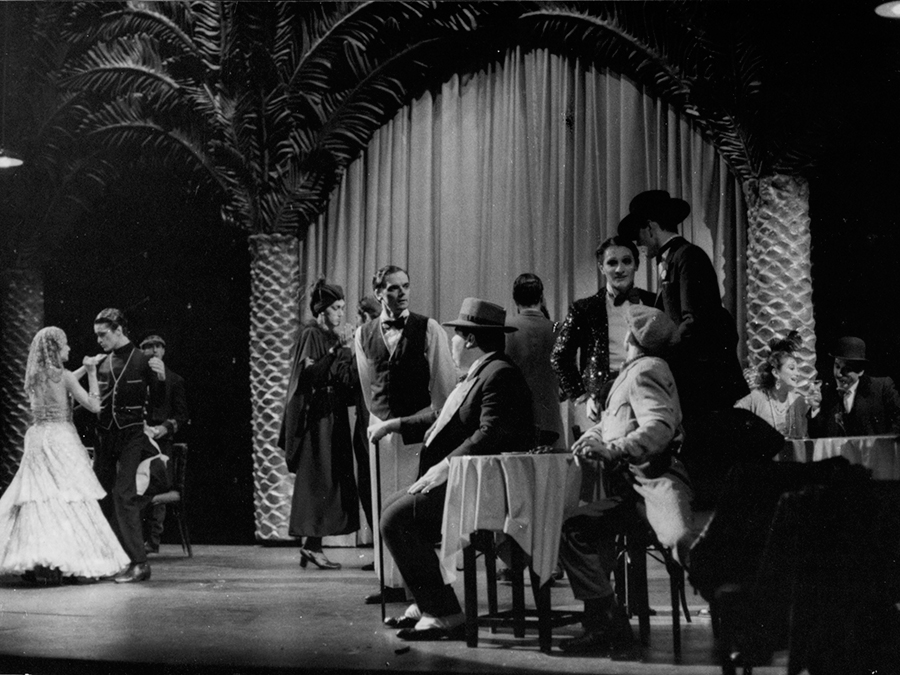 Fig 20: El pajaro solitario - 2000