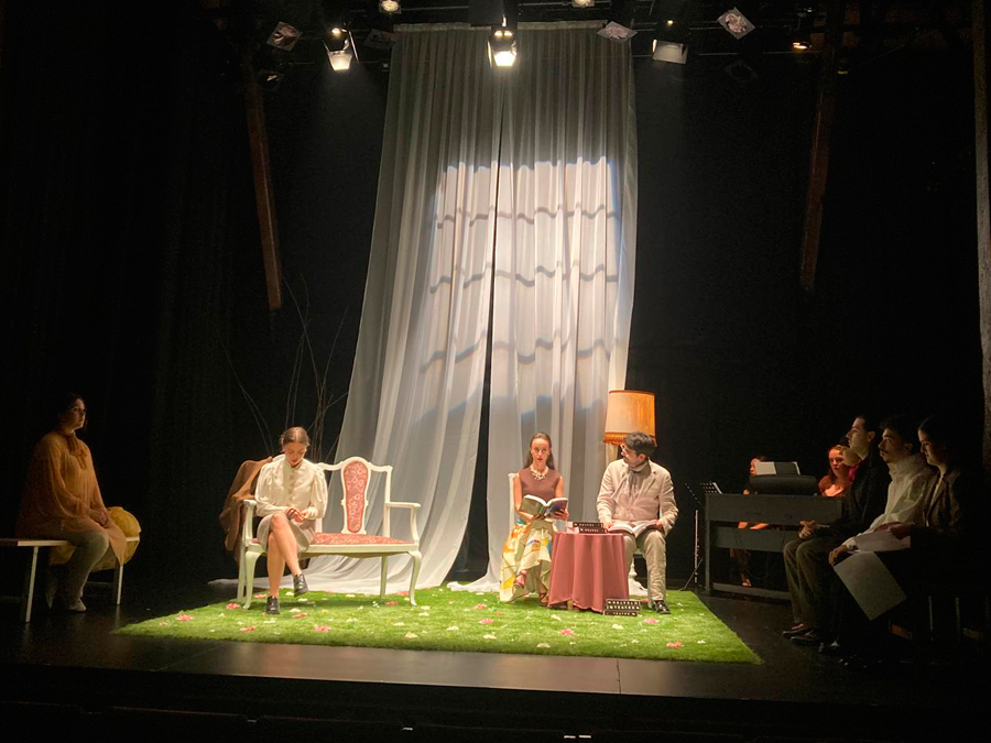 Ortodoxia y heterodoxia en la censura teatral tardofranquista: Amor de Carmen Conde y La Sed de Carmen Resino