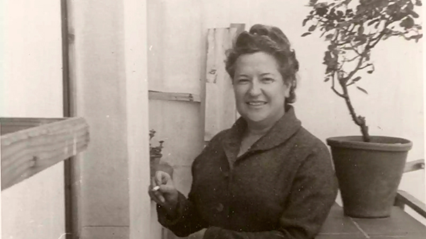 Fig. 2: Carmen Conde. (Procedencia: revista Zenda).