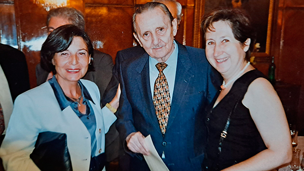 Fig.13: Carmen Resino junto a Buero Vallejo y Virtudes Serrano, durante un homenaje a Buero Vallejo.