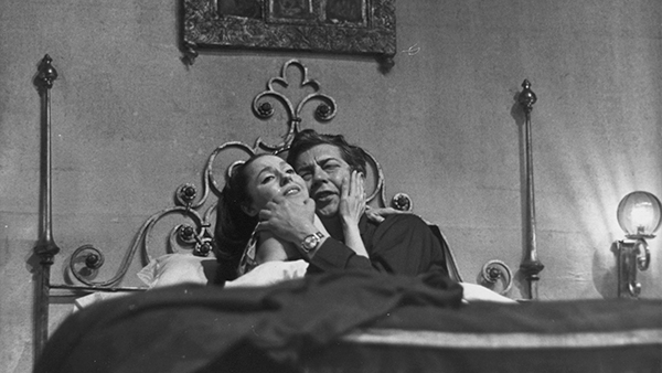 Fig. 24: <em>La noche de la verdad</em>. Teatro Arniches, 1970. Fotógrafo: Martín Santos Yubero. (CDAEM).