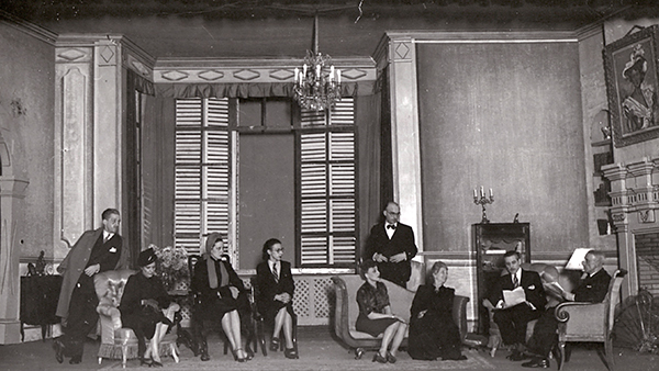 Fig. 4: La herida del tiempo, de J. B. Prietsley. Teatro María Guerrero, 1942. (CDAEM).