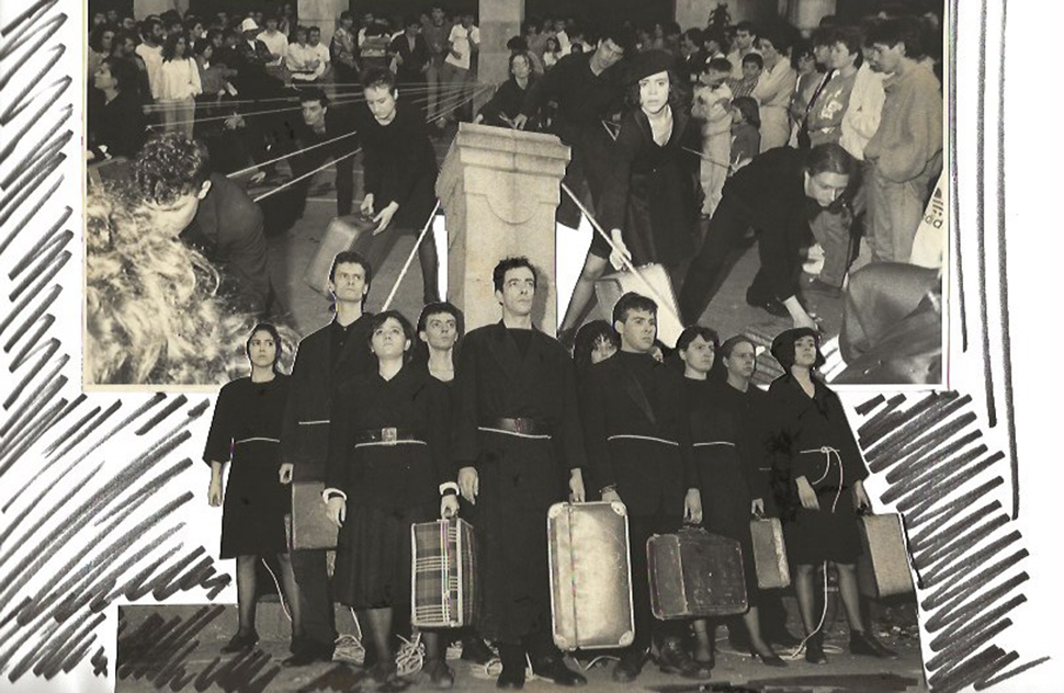 José Luis Raymond en una representación en la Escuela de Getxo, 1986. Foto procedente del archivo personal de Raymond.