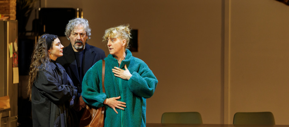 Alfredo Sanzol estrena «La última noche con mi hermano», una reflexión íntima sobre la fraternidad y el duelo desde la ternura