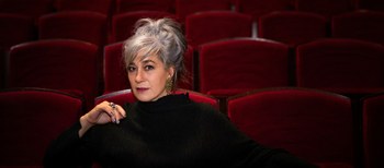 La escenógrafa y figurinista Elisa Sanz, comisaria del Pabellón Español en la Cuatrienal de Praga 2027