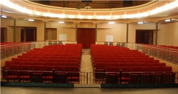 El Teatre de Sarrià busca mecenas para la platea